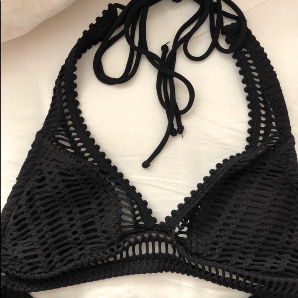 ROBIN PICCONE black crochet triangle bikini top XS